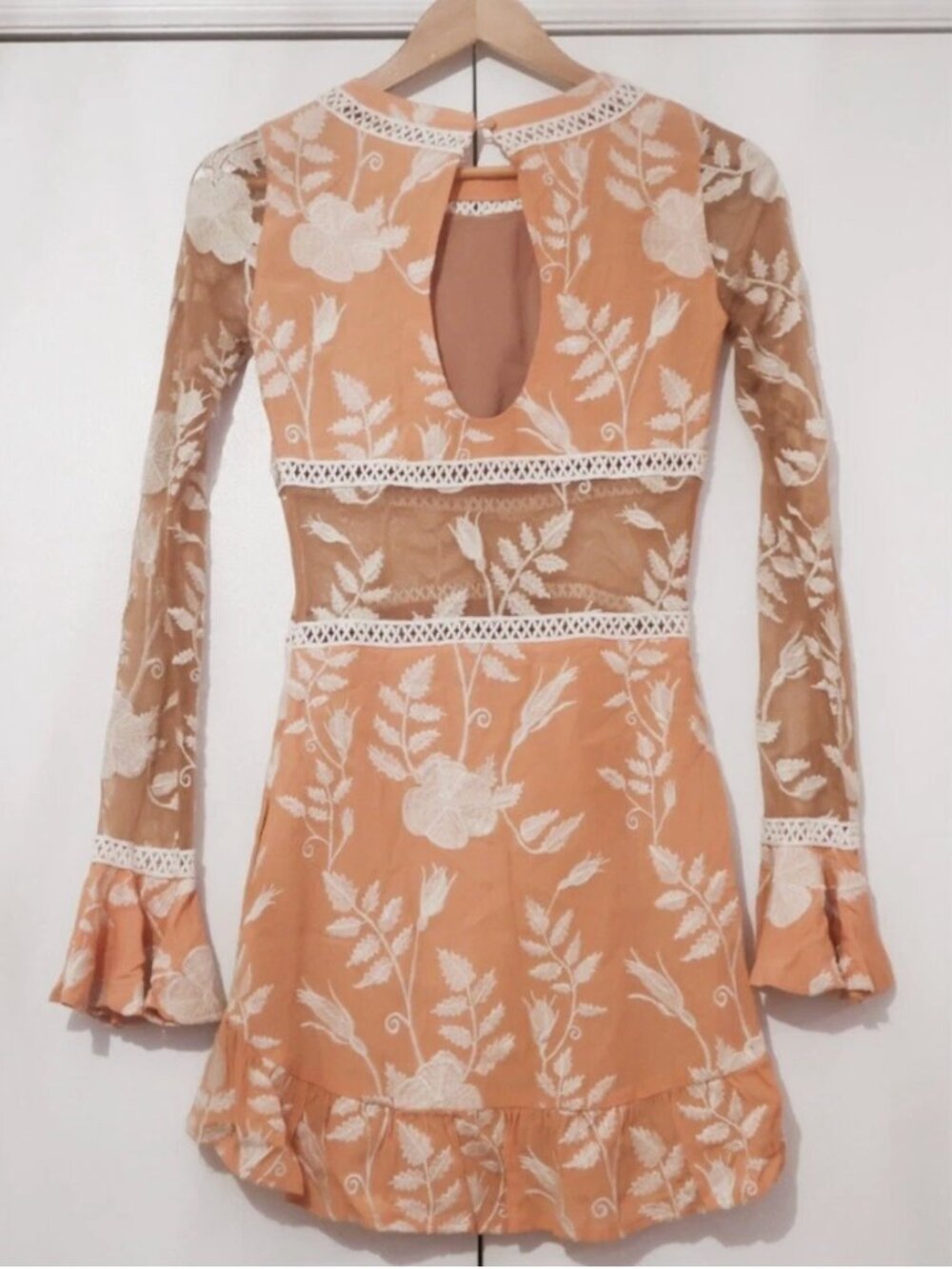 For Love & Lemons Mia Dress Peach Embroidered Bell Sleeve Mini NWT Medium - Picture 7 of 16